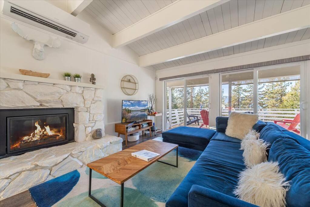 Lake Views, Pet-Friendly Cabin With Hot-Tub In King'S Beach Kings Beach Exteriér fotografie