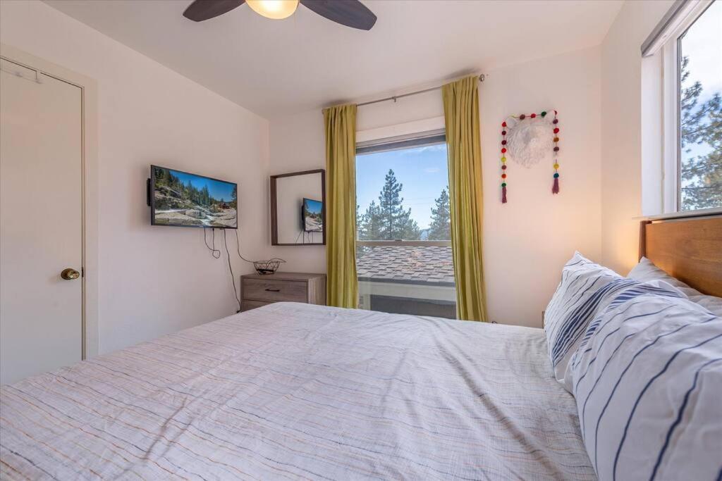 Lake Views, Pet-Friendly Cabin With Hot-Tub In King'S Beach Kings Beach Exteriér fotografie