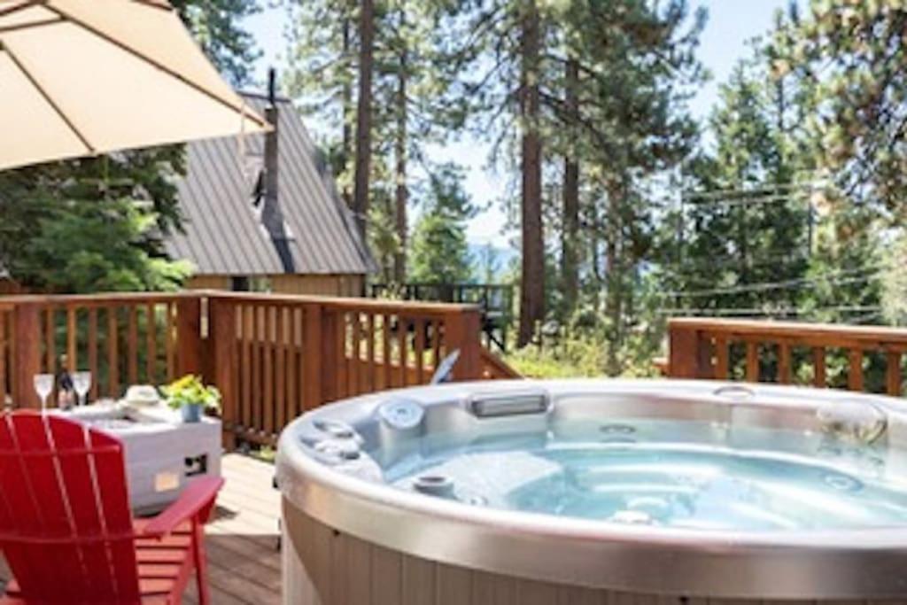 Lake Views, Pet-Friendly Cabin With Hot-Tub In King'S Beach Kings Beach Exteriér fotografie